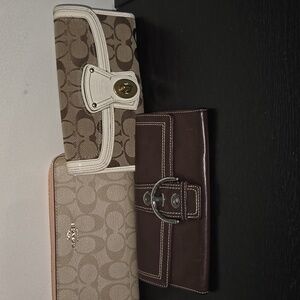 Assorted Coach Wallets. All In Good Condition. The Khaki/Faded Blush Is New.